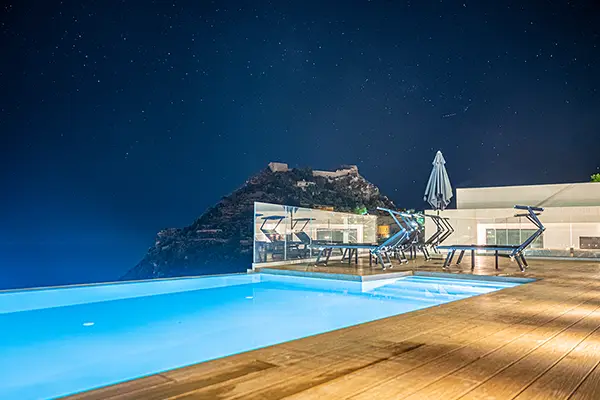 infinity pool