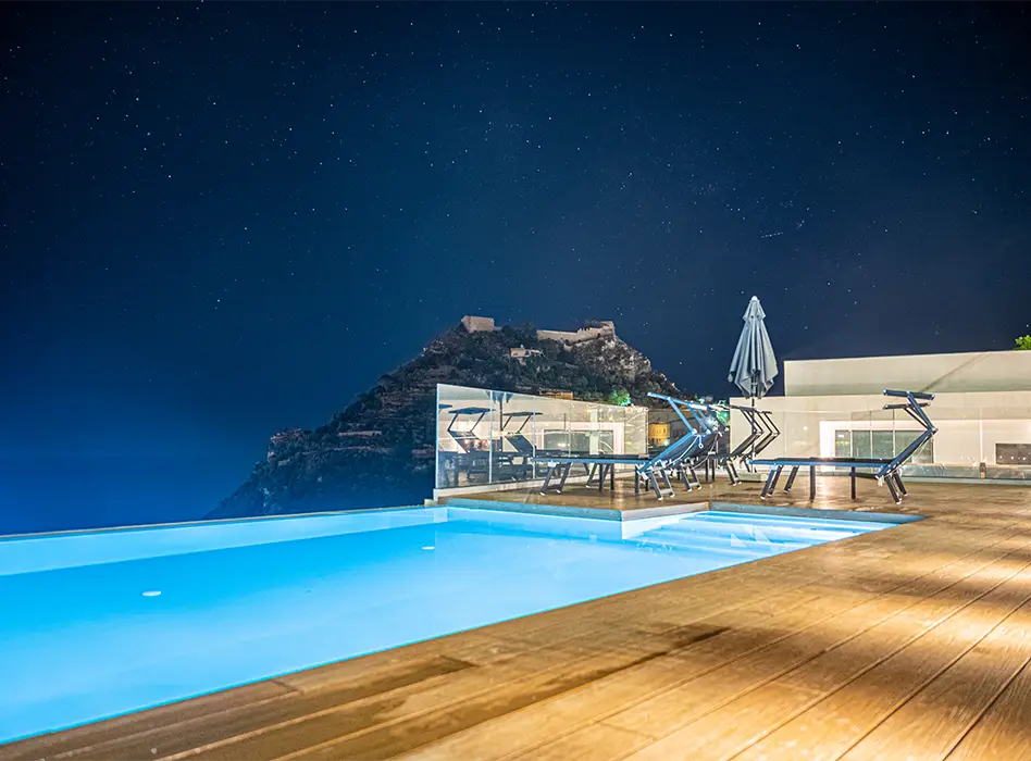 infinity pool