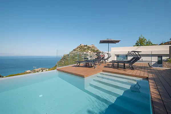 infinity pool